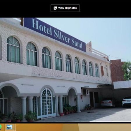 Hotel Silver Sand Multan Bagian luar foto