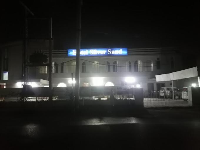 Hotel Silver Sand Multan Bagian luar foto