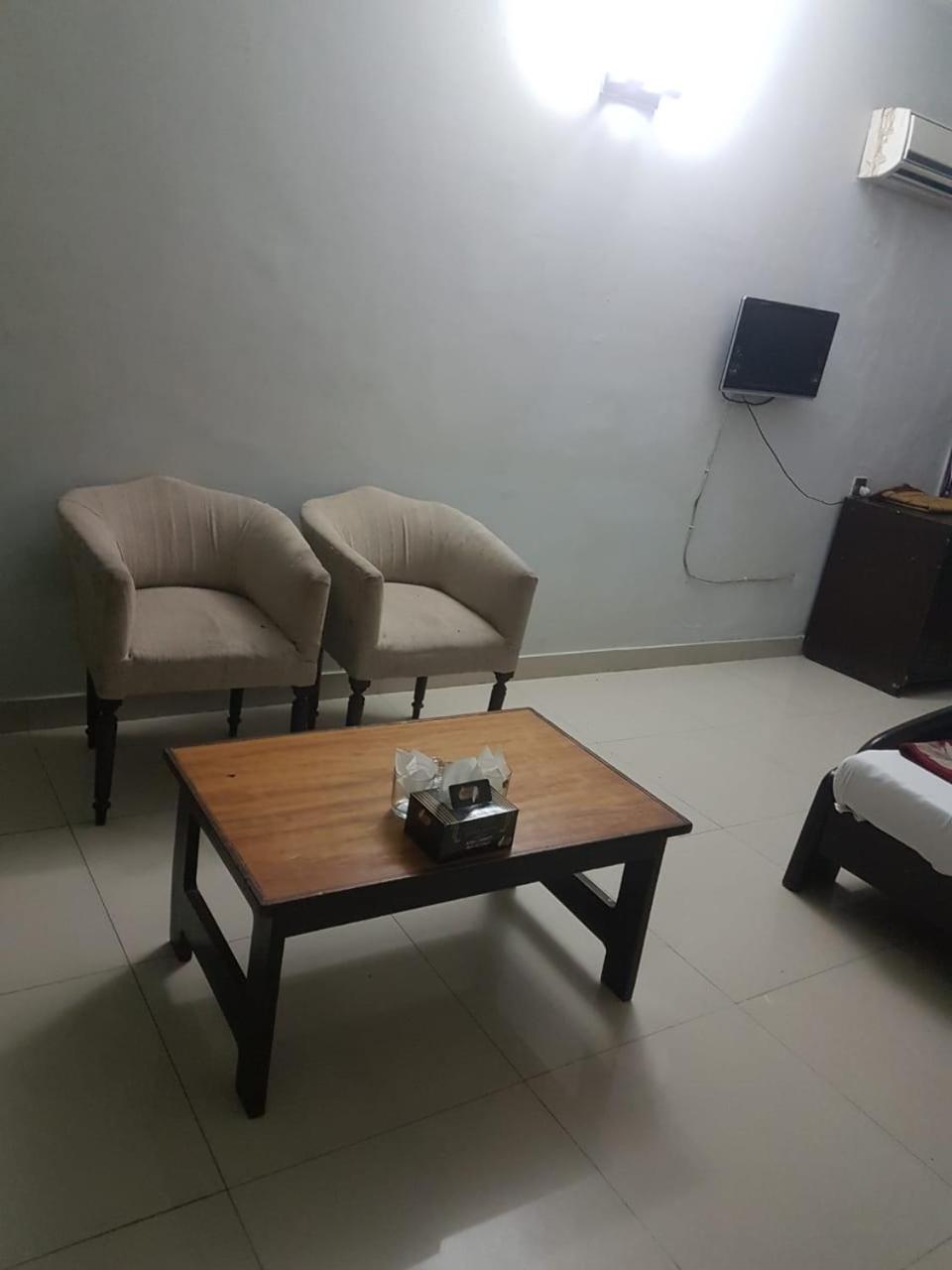 Hotel Silver Sand Multan Bagian luar foto
